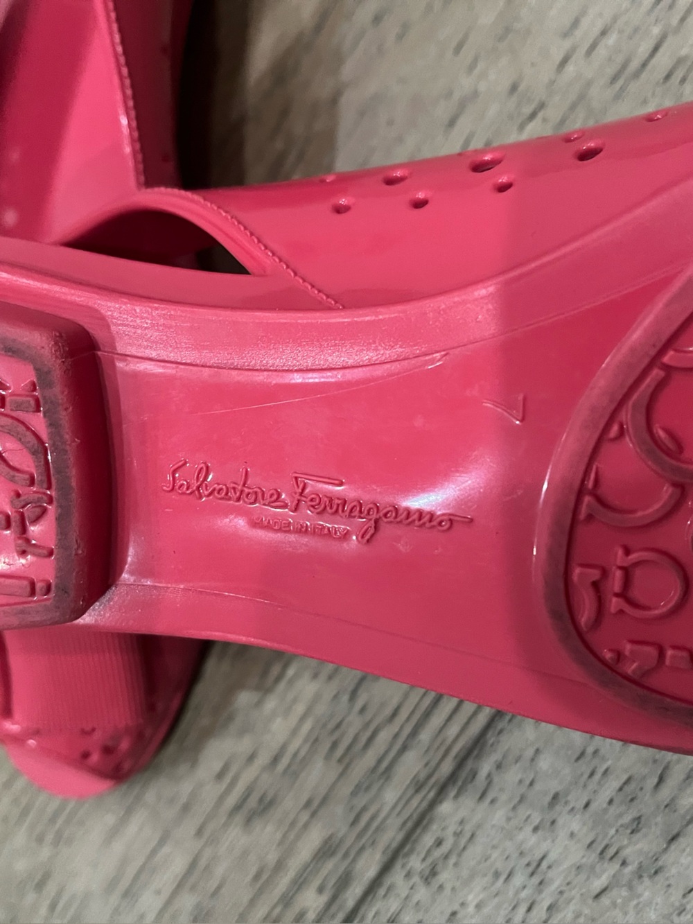 Salvatore Ferragamo Coral Pink Peep-Toe Jelly Flats - Picture 5 of 5